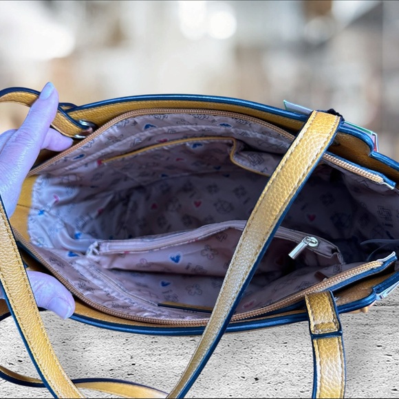 🎉HostPick🎉 Betty Boop LANY Shoulder Bag NWT - RARE, unique postage stamp design - Picture 7 of 16